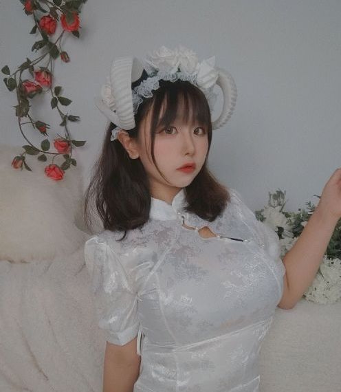 原央丽莎