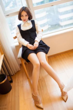 我该爱哪个女孩