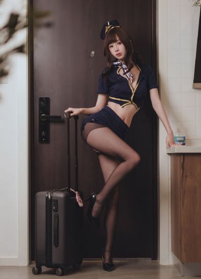 部队里被咬住花蒂吹潮的导演是谁